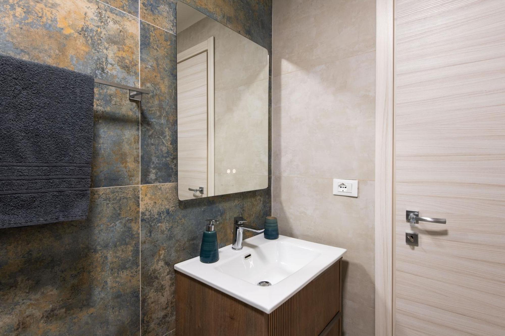 Villareale Flat - Palermo City Center Free Parking Dış mekan fotoğraf
